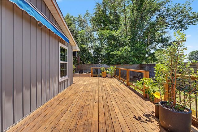 455 N Curtis Avenue, Pea Ridge, AR 72751