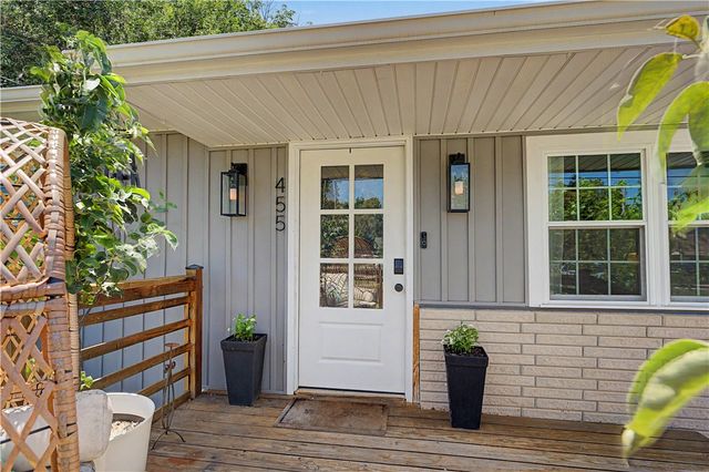 455 N Curtis Avenue, Pea Ridge, AR 72751