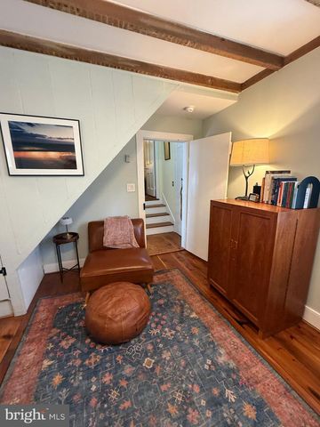 1102 PRINCE EDWARD ST, Fredericksburg, VA 22401