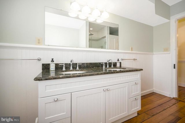 1102 PRINCE EDWARD ST, Fredericksburg, VA 22401