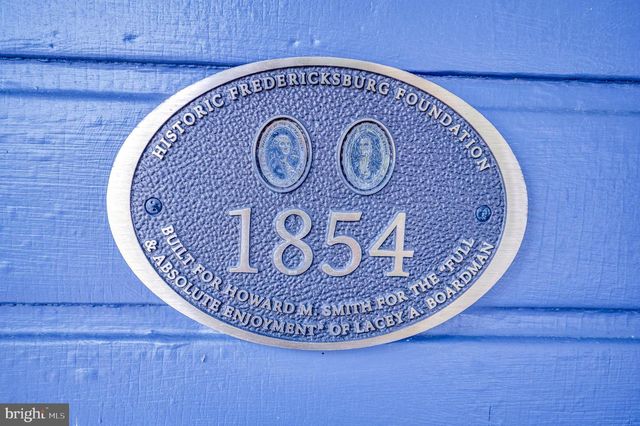 1102 PRINCE EDWARD ST, Fredericksburg, VA 22401
