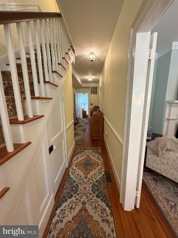 1102 PRINCE EDWARD ST, Fredericksburg, VA 22401