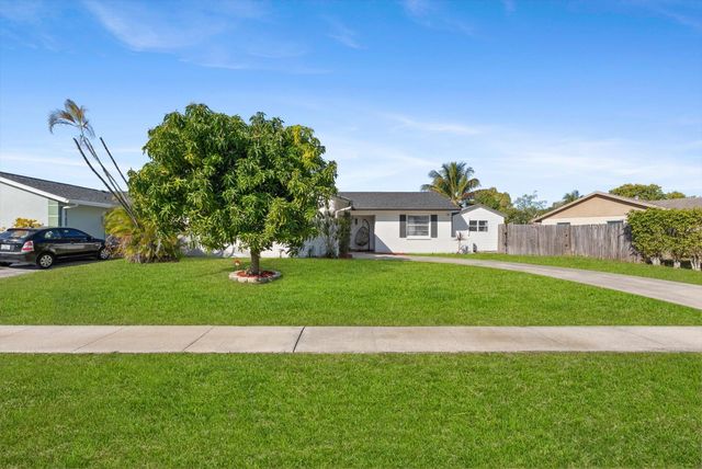 1125 Rhapsody Way, Royal Palm Beach, FL 33411