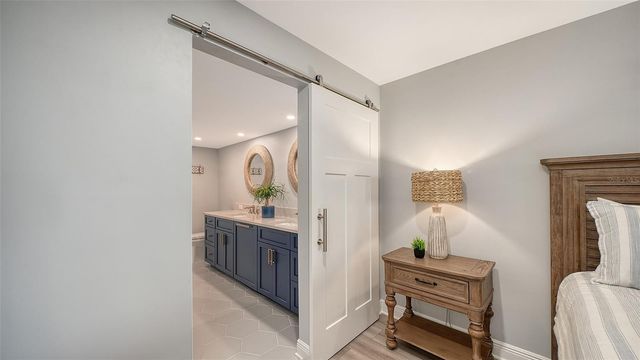 5780 MIDNIGHT PASS ROAD 110, Sarasota, FL 34242