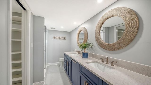 5780 MIDNIGHT PASS ROAD 110, Sarasota, FL 34242