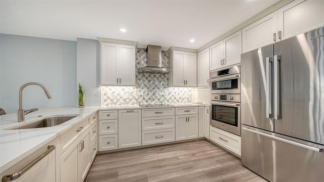 5780 MIDNIGHT PASS ROAD 110, Sarasota, FL 34242