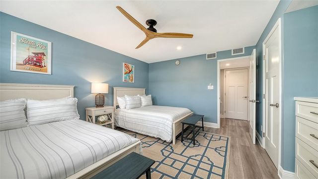 5780 MIDNIGHT PASS ROAD 110, Sarasota, FL 34242