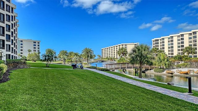 5780 MIDNIGHT PASS ROAD 110, Sarasota, FL 34242