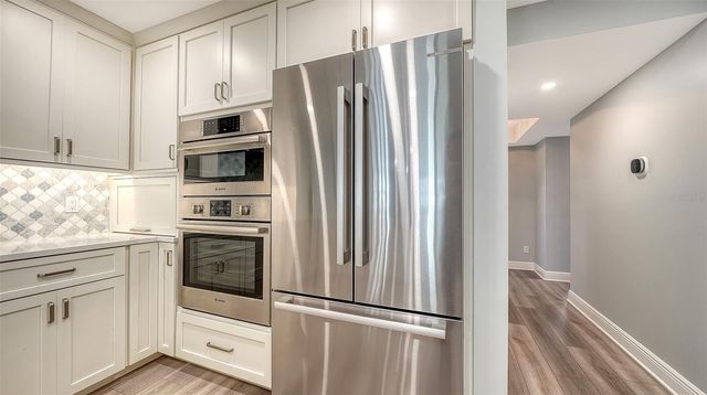 5780 MIDNIGHT PASS ROAD 110, Sarasota, FL 34242