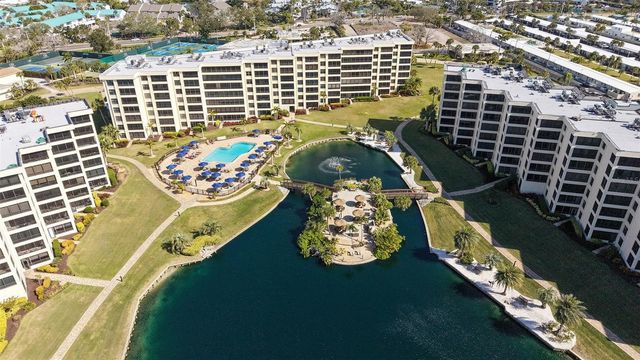 5780 MIDNIGHT PASS ROAD 110, Sarasota, FL 34242