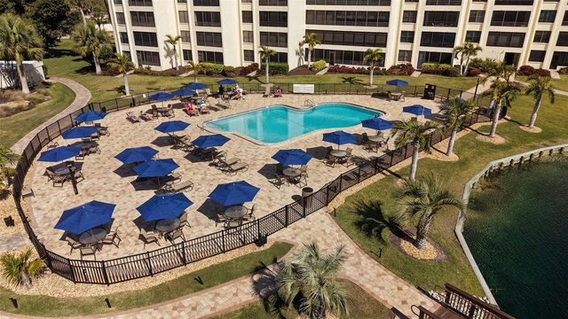 5780 MIDNIGHT PASS ROAD 110, Sarasota, FL 34242