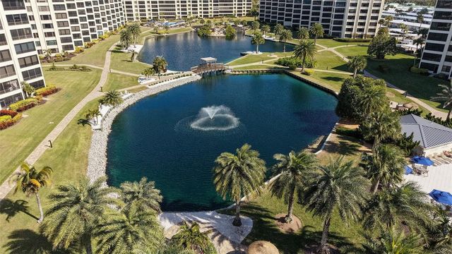 5780 MIDNIGHT PASS ROAD 110, Sarasota, FL 34242