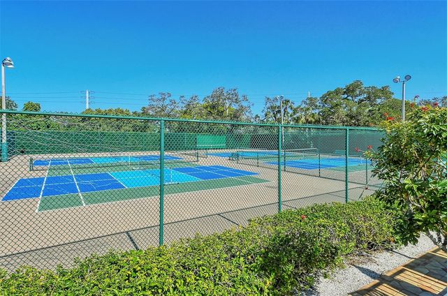 5780 MIDNIGHT PASS ROAD 110, Sarasota, FL 34242