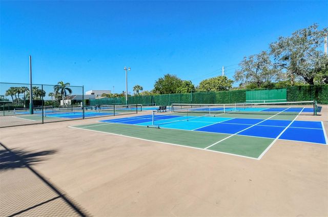 5780 MIDNIGHT PASS ROAD 110, Sarasota, FL 34242