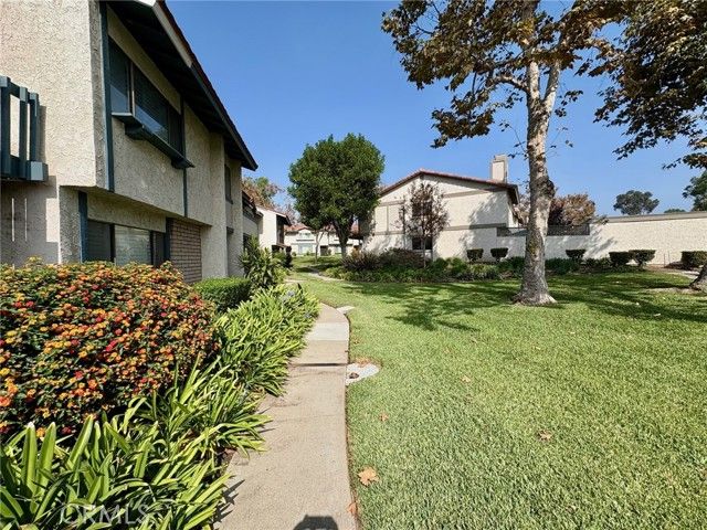 9821 Sun Valley, Montclair, CA 91763