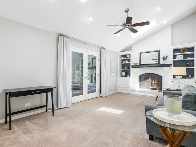 1621 Kenyon Drive, Naperville, IL 60565