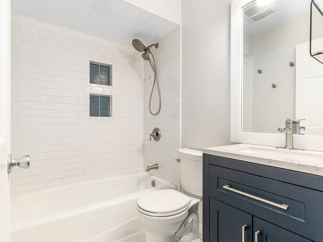 1621 Kenyon Drive, Naperville, IL 60565