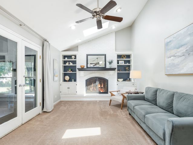 1621 Kenyon Drive, Naperville, IL 60565