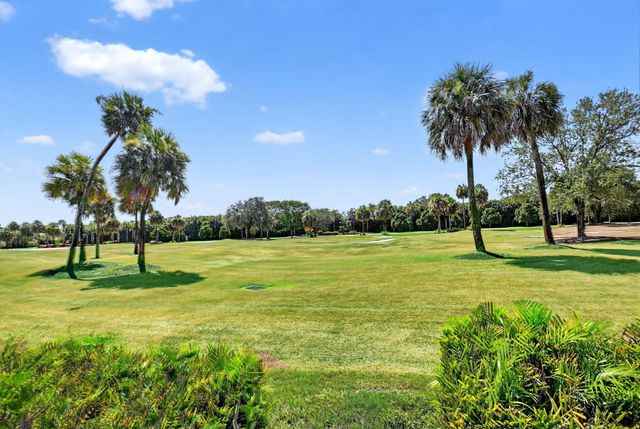 19652 Bay Cove Drive, Boca Raton, FL 33434