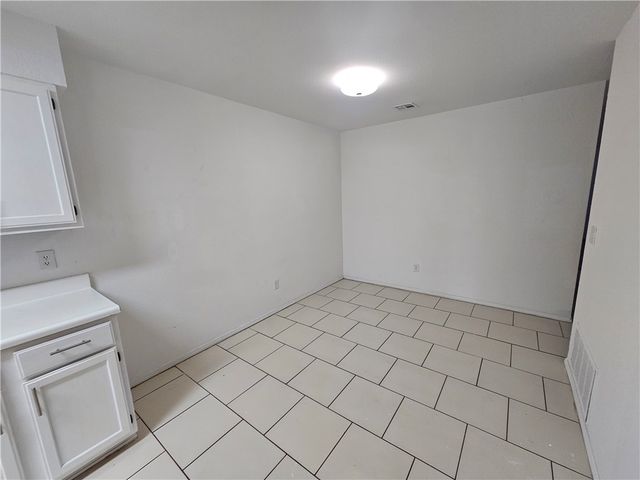 2326 Roselawn Street, Rogers, AR 72756