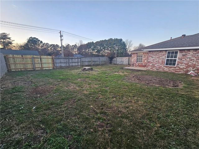 2326 Roselawn Street, Rogers, AR 72756