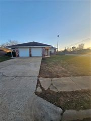 2326 Roselawn Street, Rogers, AR 72756