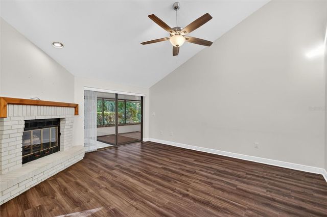 301 CLUSTERWOOD DRIVE, Yalaha, FL 34797