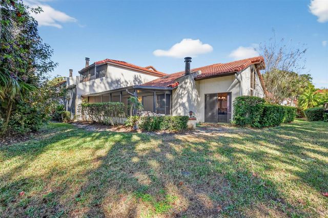 301 CLUSTERWOOD DRIVE, Yalaha, FL 34797