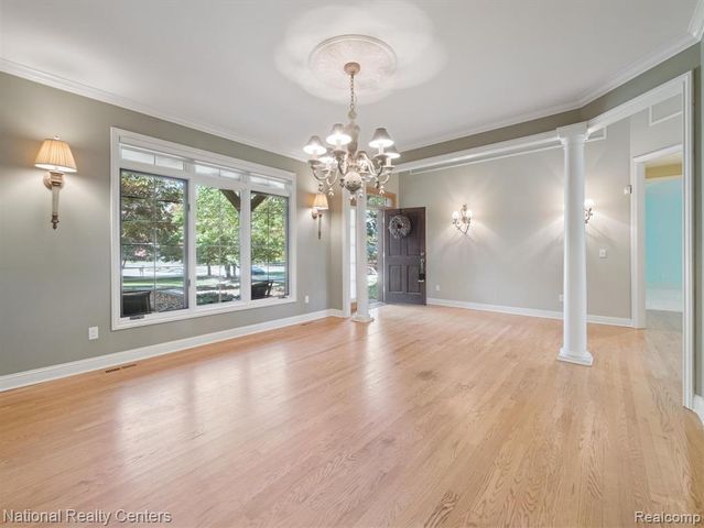 1569 Gleneagles, Highland, MI 48357