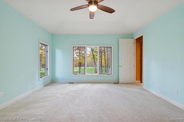 1569 Gleneagles, Highland, MI 48357