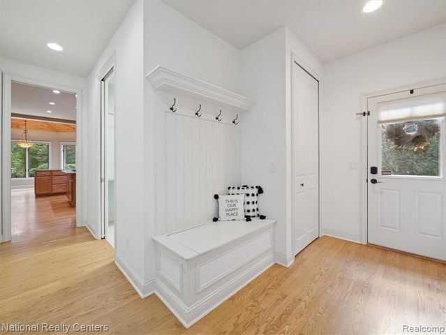 1569 Gleneagles, Highland, MI 48357