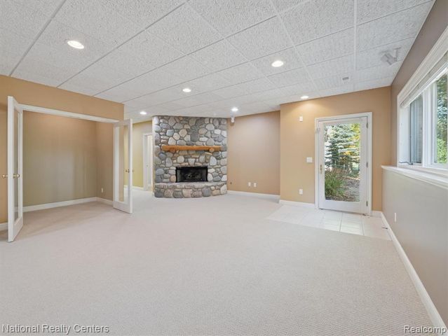 1569 Gleneagles, Highland, MI 48357