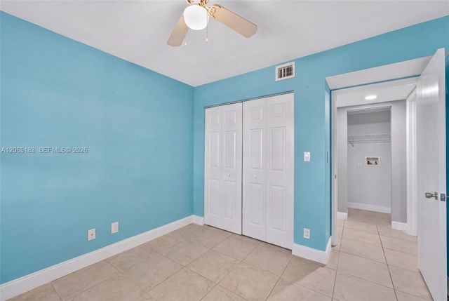 3007 N Oakland Forest Drive 107, Oakland Park, FL 33309