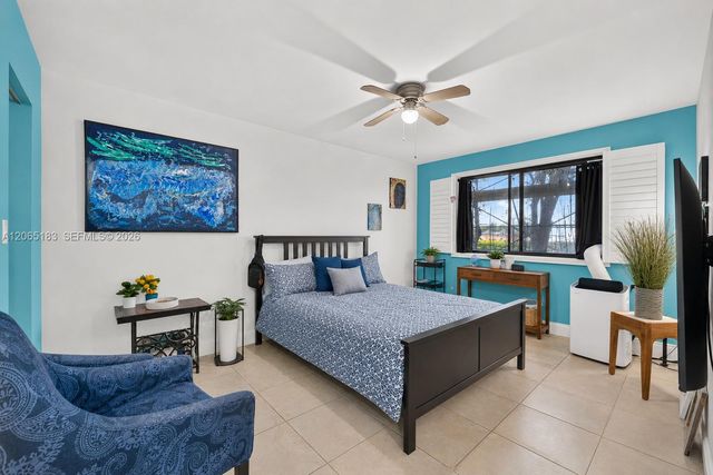3007 N Oakland Forest Drive 107, Oakland Park, FL 33309