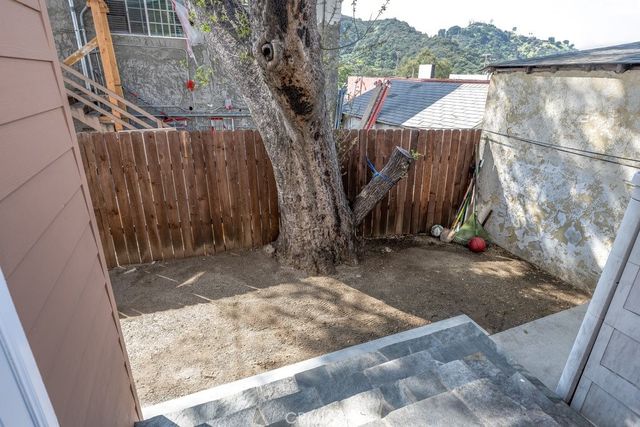 6834 Quinton Lane, Tujunga, CA 91042