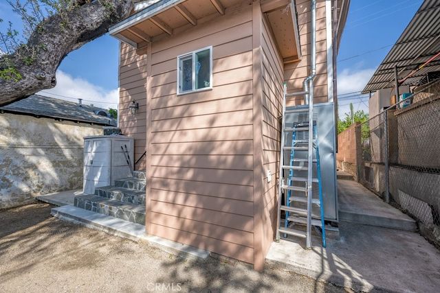 6834 Quinton Lane, Tujunga, CA 91042