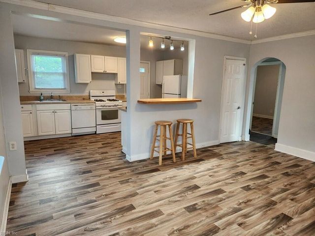 9553 19th Bay ST, Norfolk, VA 23518