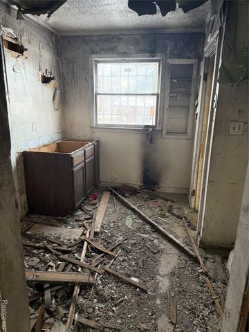 8315 Chalfonte Street, Detroit, MI 48238