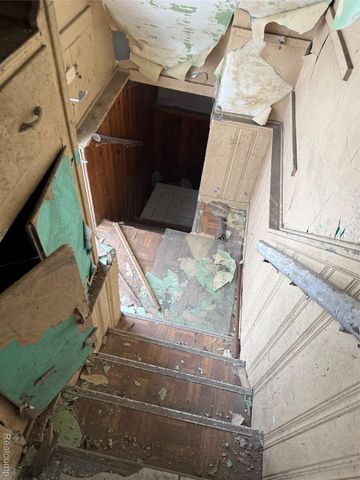 8315 Chalfonte Street, Detroit, MI 48238