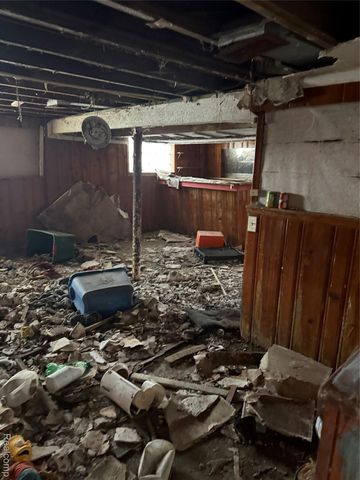 8315 Chalfonte Street, Detroit, MI 48238