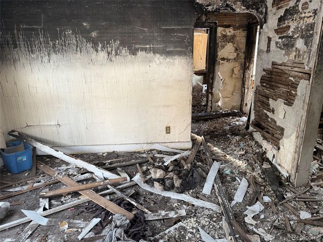 8315 Chalfonte Street, Detroit, MI 48238