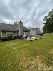 3102 Mintleaf Drive, Charlotte, NC 28269