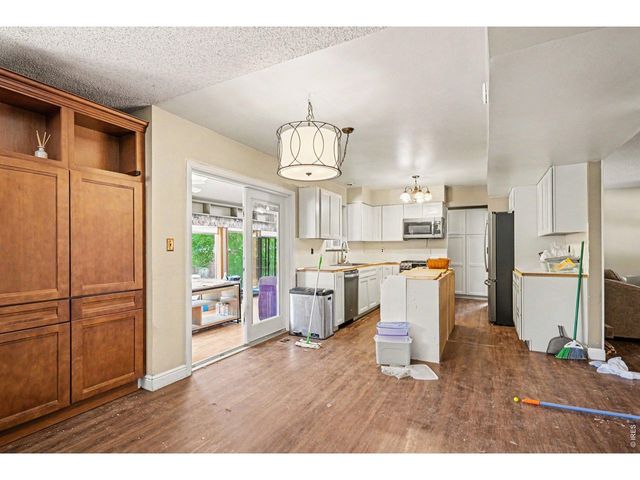 2900 Wagonwheel Ct, Fort Collins, CO 80526