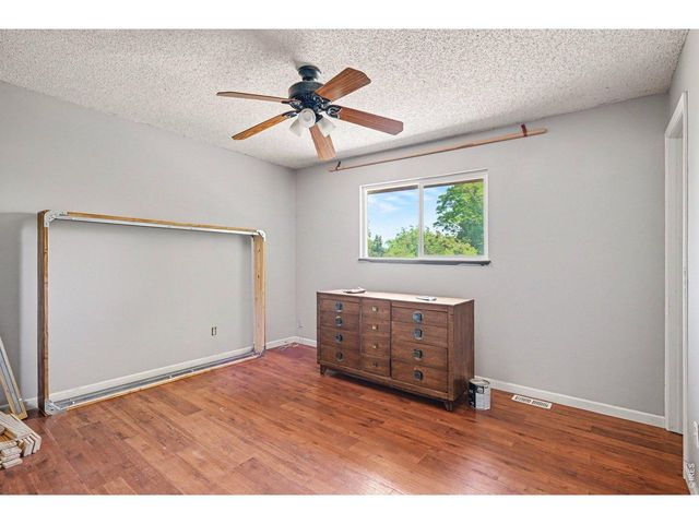2900 Wagonwheel Ct, Fort Collins, CO 80526