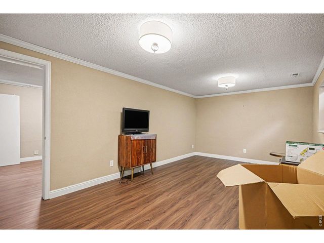 2900 Wagonwheel Ct, Fort Collins, CO 80526