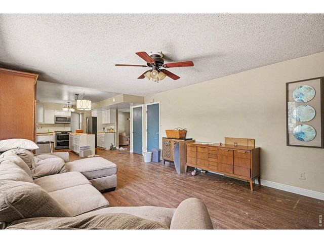 2900 Wagonwheel Ct, Fort Collins, CO 80526