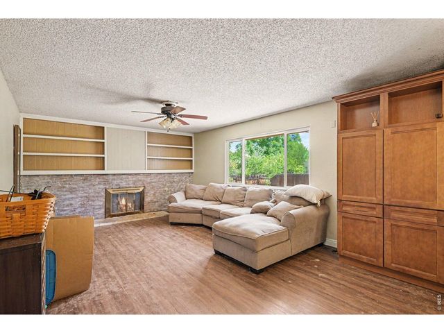 2900 Wagonwheel Ct, Fort Collins, CO 80526