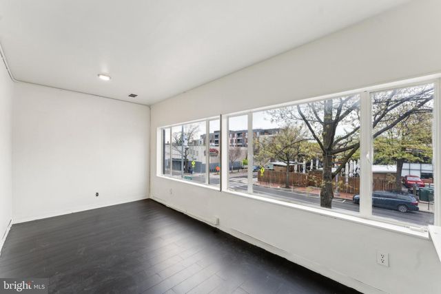 3328 GEORGIA AVE NW, Washington, DC 20010