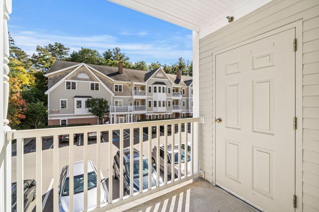 210 Chickering Rd 201A, North Andover, MA 01845