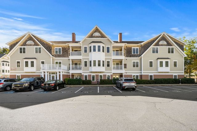 210 Chickering Rd 201A, North Andover, MA 01845